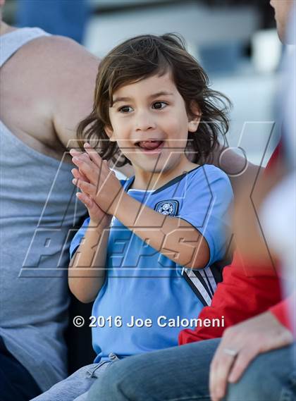 Thumbnail 2 in Lee [Robert E.] vs Canyon (Region 4 26-6A Bi-District Playoff) photogallery.