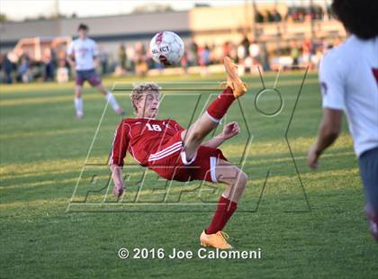 Thumbnail 2 in Lee [Robert E.] vs Canyon (Region 4 26-6A Bi-District Playoff) photogallery.