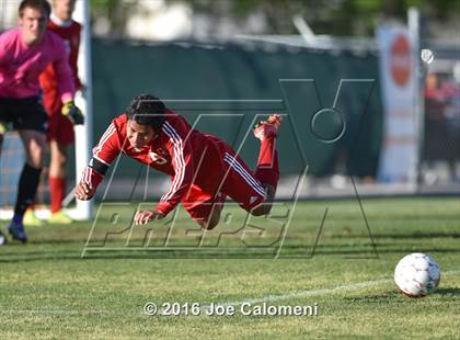 Thumbnail 1 in Lee [Robert E.] vs Canyon (Region 4 26-6A Bi-District Playoff) photogallery.