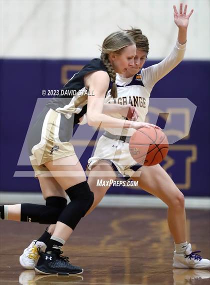 Thumbnail 1 in Giddings @ La Grange photogallery.