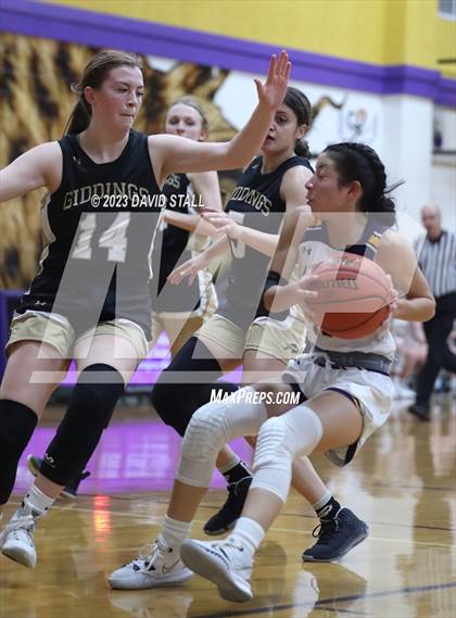 Thumbnail 1 in Giddings @ La Grange photogallery.