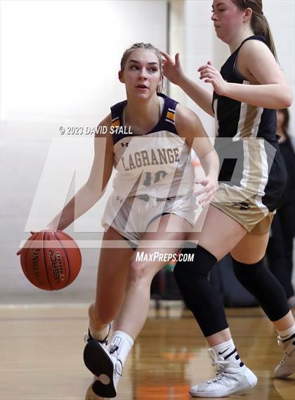Thumbnail 1 in Giddings @ La Grange photogallery.