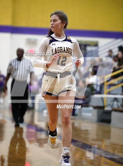 Thumbnail 2 in Giddings @ La Grange photogallery.