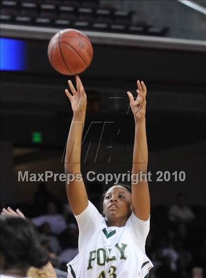 Thumbnail 2 in Clovis West vs. Poly (CIF SoCal D1 Final) photogallery.