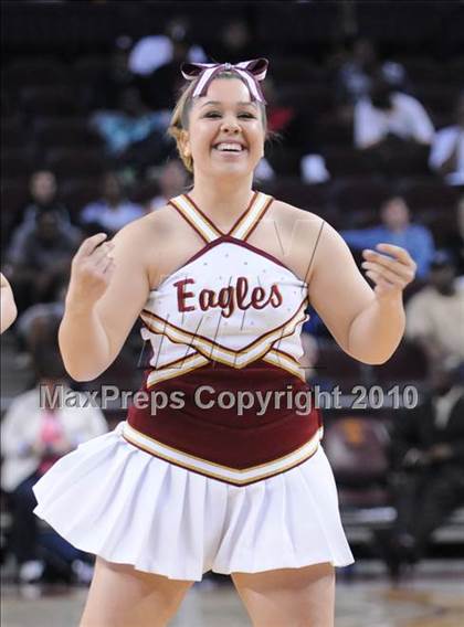 Thumbnail 3 in Clovis West vs. Poly (CIF SoCal D1 Final) photogallery.