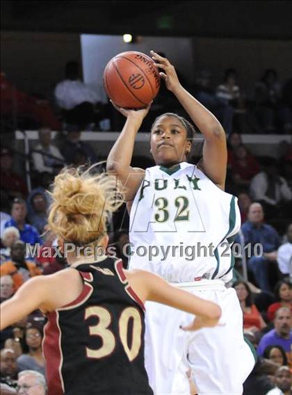 Thumbnail 3 in Clovis West vs. Poly (CIF SoCal D1 Final) photogallery.