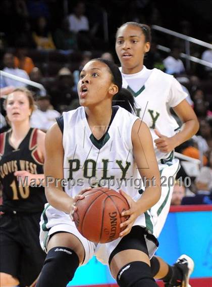 Thumbnail 1 in Clovis West vs. Poly (CIF SoCal D1 Final) photogallery.