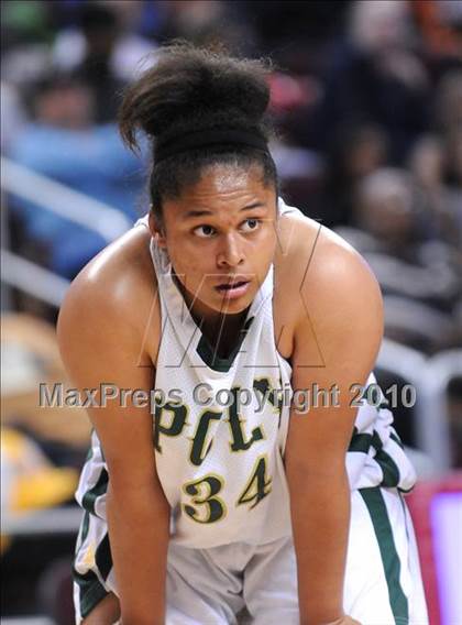 Thumbnail 3 in Clovis West vs. Poly (CIF SoCal D1 Final) photogallery.
