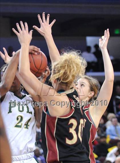 Thumbnail 3 in Clovis West vs. Poly (CIF SoCal D1 Final) photogallery.