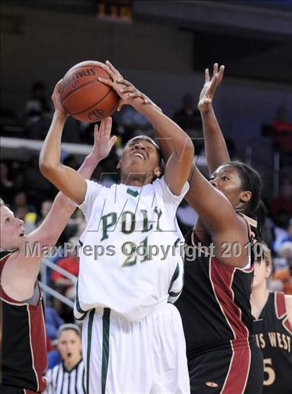 Thumbnail 1 in Clovis West vs. Poly (CIF SoCal D1 Final) photogallery.