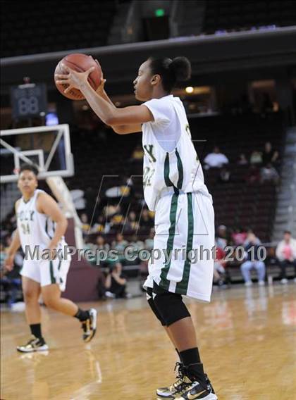 Thumbnail 2 in Clovis West vs. Poly (CIF SoCal D1 Final) photogallery.