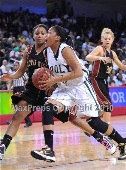 Thumbnail 1 in Clovis West vs. Poly (CIF SoCal D1 Final) photogallery.
