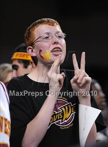Thumbnail 3 in Clovis West vs. Poly (CIF SoCal D1 Final) photogallery.