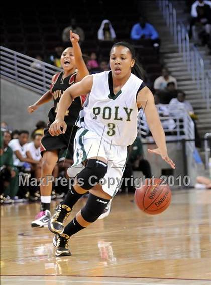 Thumbnail 2 in Clovis West vs. Poly (CIF SoCal D1 Final) photogallery.