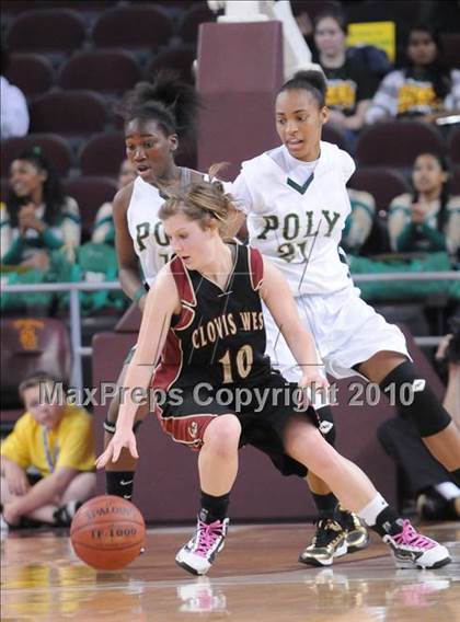 Thumbnail 3 in Clovis West vs. Poly (CIF SoCal D1 Final) photogallery.