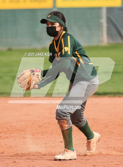 Thumbnail 1 in Sahuaro @ Canyon del Oro photogallery.
