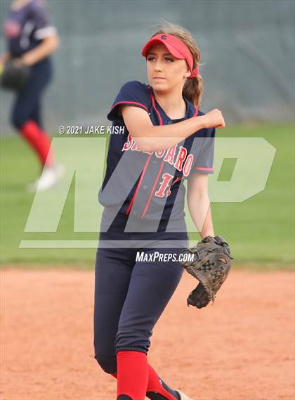 Thumbnail 3 in Sahuaro @ Canyon del Oro photogallery.