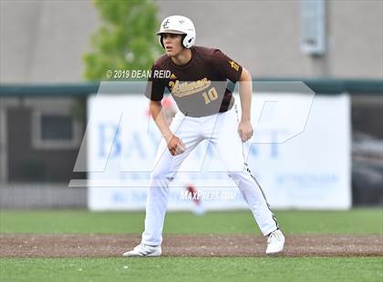 Thumbnail 2 in Tinley Park @ Joliet Catholic (IHSA 3A Sectional Semifinal) photogallery.