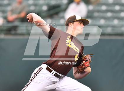 Thumbnail 2 in Tinley Park @ Joliet Catholic (IHSA 3A Sectional Semifinal) photogallery.