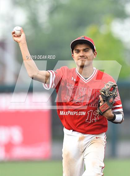 Thumbnail 1 in Tinley Park @ Joliet Catholic (IHSA 3A Sectional Semifinal) photogallery.
