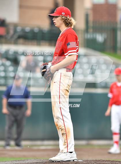 Thumbnail 1 in Tinley Park @ Joliet Catholic (IHSA 3A Sectional Semifinal) photogallery.