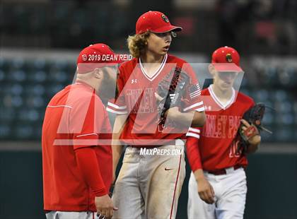 Thumbnail 2 in Tinley Park @ Joliet Catholic (IHSA 3A Sectional Semifinal) photogallery.