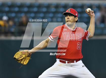 Thumbnail 1 in Tinley Park @ Joliet Catholic (IHSA 3A Sectional Semifinal) photogallery.