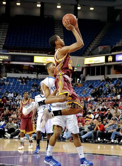 Thumbnail 1 in Ocean View vs. Sacred Heart Cathedral (CIF State D3 Final) photogallery.