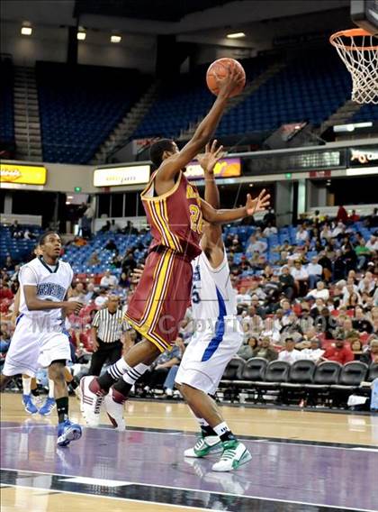 Thumbnail 1 in Ocean View vs. Sacred Heart Cathedral (CIF State D3 Final) photogallery.
