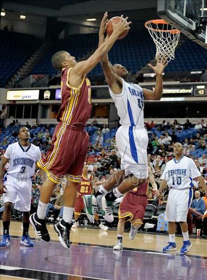 Thumbnail 1 in Ocean View vs. Sacred Heart Cathedral (CIF State D3 Final) photogallery.