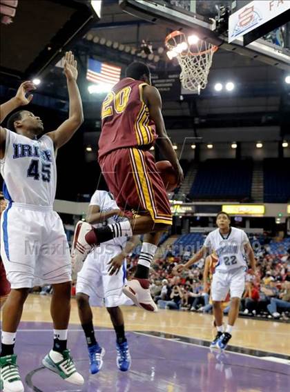 Thumbnail 2 in Ocean View vs. Sacred Heart Cathedral (CIF State D3 Final) photogallery.