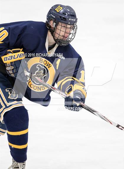 Thumbnail 3 in Bow vs Trinity (Manchester Christmas Classic) photogallery.