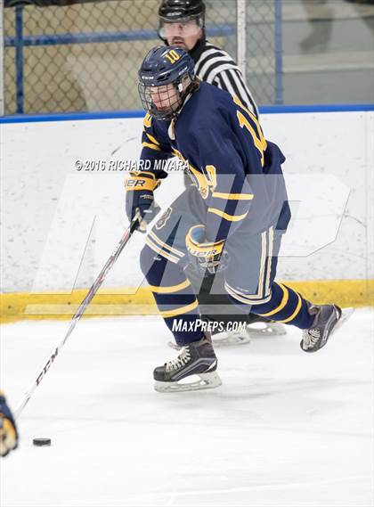 Thumbnail 1 in Bow vs Trinity (Manchester Christmas Classic) photogallery.