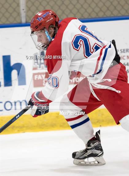 Thumbnail 3 in Bow vs Trinity (Manchester Christmas Classic) photogallery.