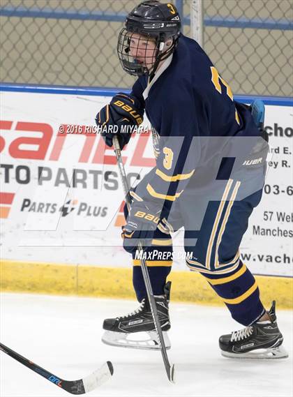 Thumbnail 1 in Bow vs Trinity (Manchester Christmas Classic) photogallery.