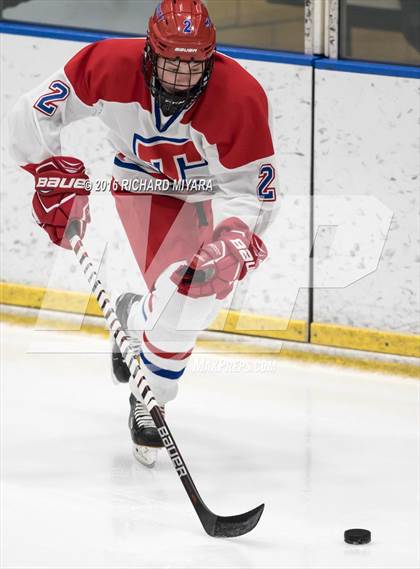 Thumbnail 3 in Bow vs Trinity (Manchester Christmas Classic) photogallery.