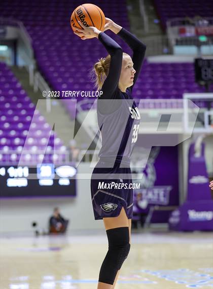 Thumbnail 1 in Timpview vs. Skyline (UHSAA 5A Quarterfinal) photogallery.