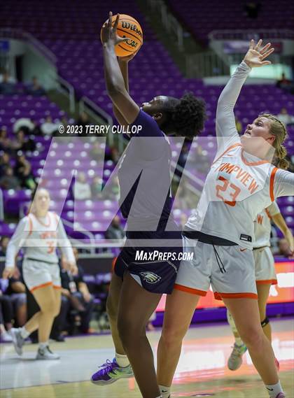 Thumbnail 3 in Timpview vs. Skyline (UHSAA 5A Quarterfinal) photogallery.