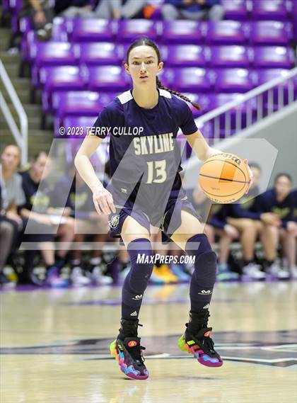 Thumbnail 3 in Timpview vs. Skyline (UHSAA 5A Quarterfinal) photogallery.