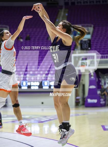 Thumbnail 3 in Timpview vs. Skyline (UHSAA 5A Quarterfinal) photogallery.