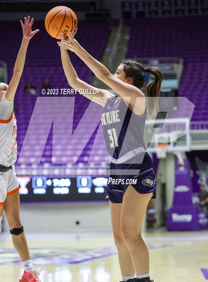 Thumbnail 2 in Timpview vs. Skyline (UHSAA 5A Quarterfinal) photogallery.