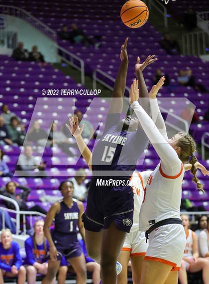 Thumbnail 2 in Timpview vs. Skyline (UHSAA 5A Quarterfinal) photogallery.