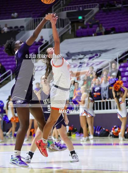Thumbnail 3 in Timpview vs. Skyline (UHSAA 5A Quarterfinal) photogallery.