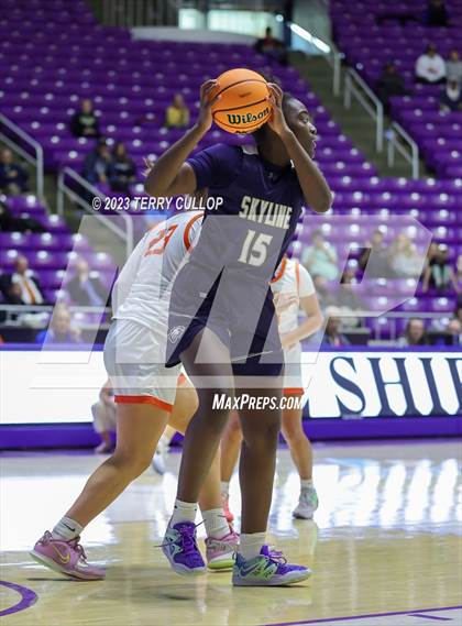 Thumbnail 2 in Timpview vs. Skyline (UHSAA 5A Quarterfinal) photogallery.
