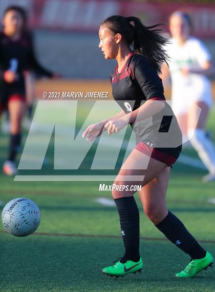 Thumbnail 1 in Oaks Christian vs Thousand Oaks  photogallery.