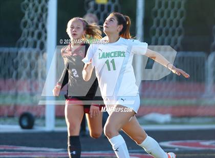 Thumbnail 2 in Oaks Christian vs Thousand Oaks  photogallery.
