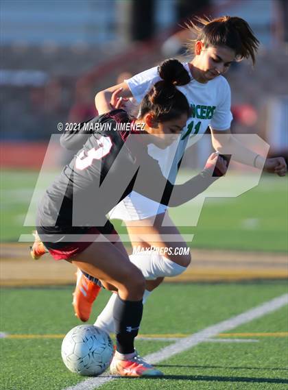 Thumbnail 1 in Oaks Christian vs Thousand Oaks  photogallery.
