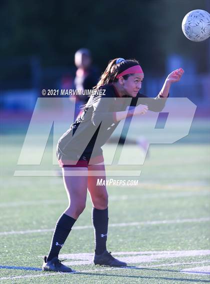 Thumbnail 2 in Oaks Christian vs Thousand Oaks  photogallery.