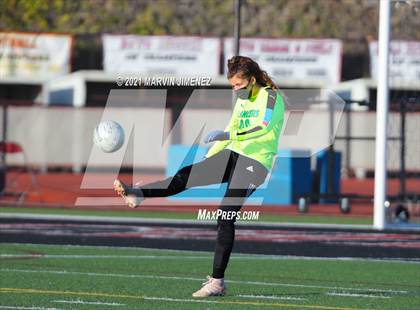 Thumbnail 1 in Oaks Christian vs Thousand Oaks  photogallery.