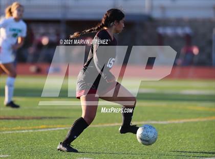 Thumbnail 1 in Oaks Christian vs Thousand Oaks  photogallery.
